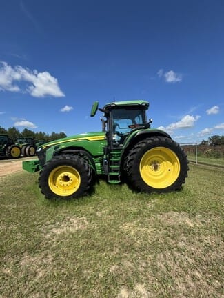 2022 John Deere 8R 310 Image