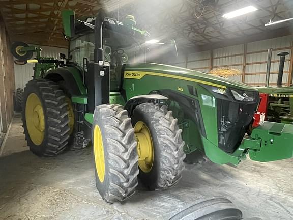 Image of John Deere 8R 310 equipment image 4