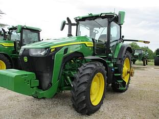 2022 John Deere 8R 310 Equipment Image0