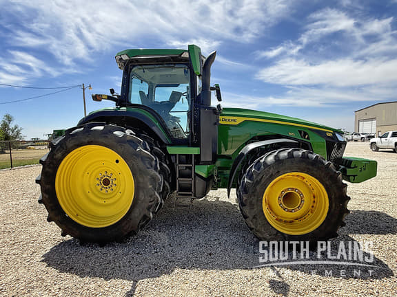 Image of John Deere 8R 310 equipment image 1