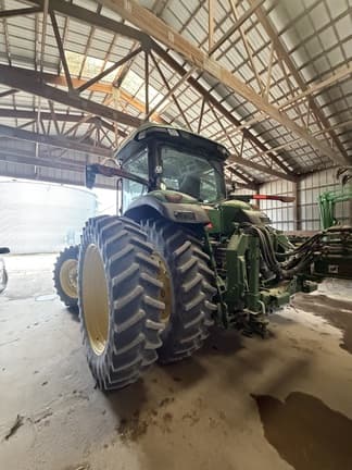 Image of John Deere 8R 310 equipment image 4
