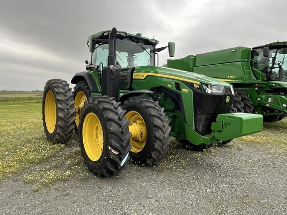 Image of John Deere 8R 310 equipment image 2