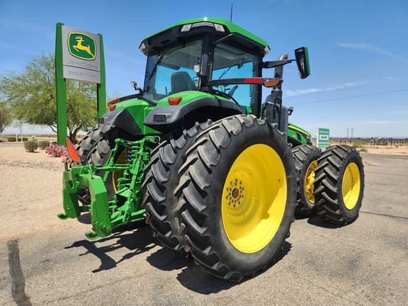 Image of John Deere 8R 310 equipment image 4