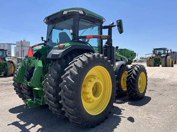 Image of John Deere 8R 310 equipment image 3