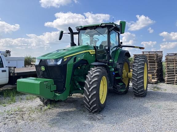 Image of John Deere 8R 310 equipment image 1