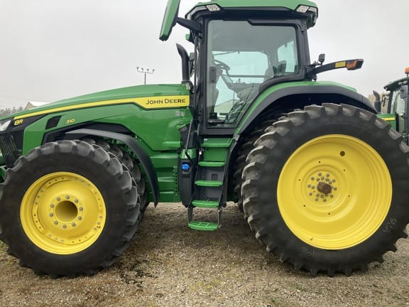 2022 John Deere 8R 310 Equipment Image0