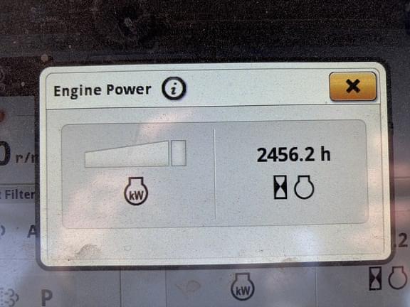Image of John Deere 8R 310 equipment image 2