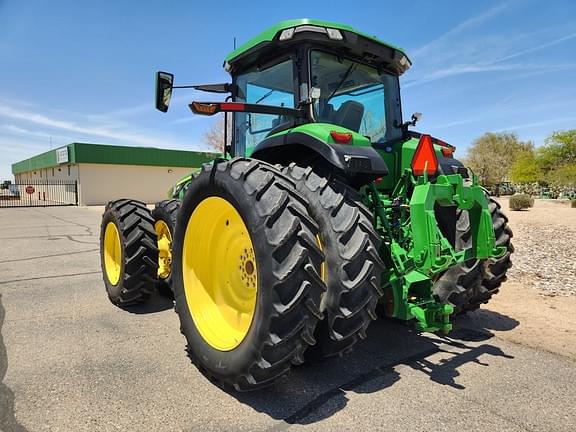 Image of John Deere 8R 310 equipment image 2