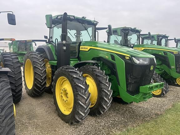 Image of John Deere 8R 310 equipment image 1