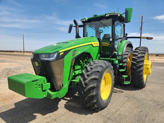 2022 John Deere 8R 310 Equipment Image0