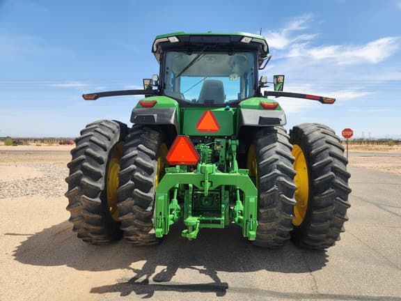 Image of John Deere 8R 310 equipment image 3
