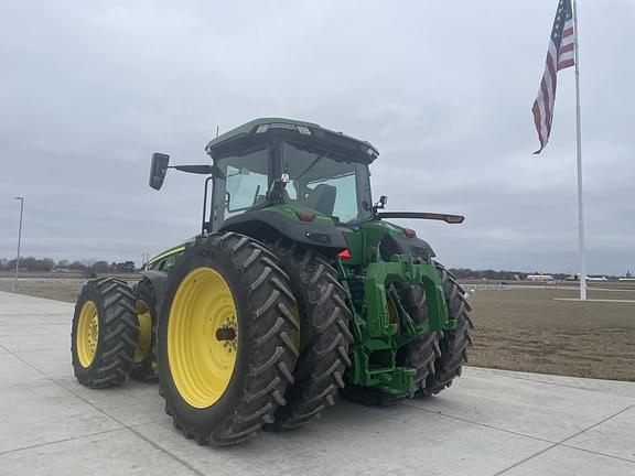 Image of John Deere 8R 310 equipment image 3