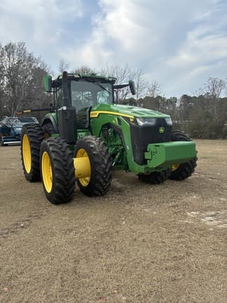 Image of John Deere 8R 310 equipment image 2