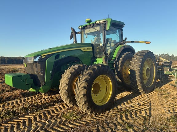 2022 John Deere 8R 310 Equipment Image0