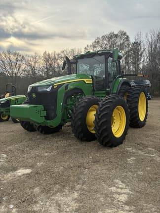 Image of John Deere 8R 310 equipment image 3