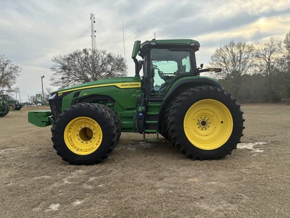 Image of John Deere 8R 310 equipment image 1