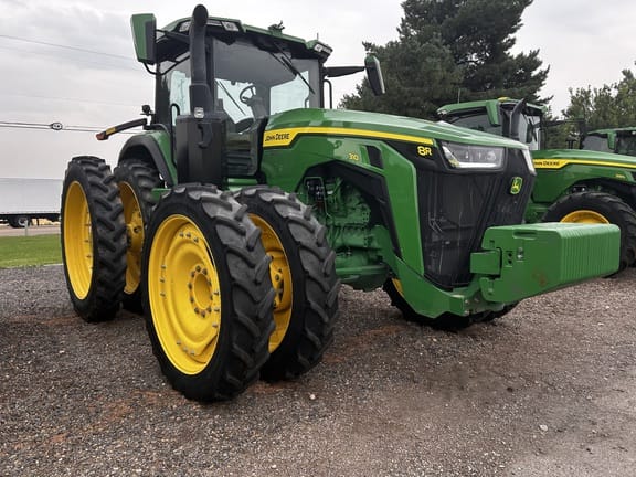 2022 John Deere 8R 310 Equipment Image0