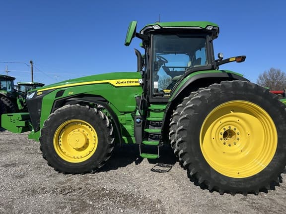 Image of John Deere 8R 310 equipment image 1