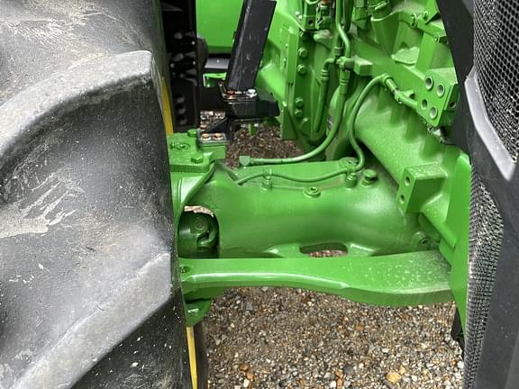 Image of John Deere 8R 310 equipment image 3