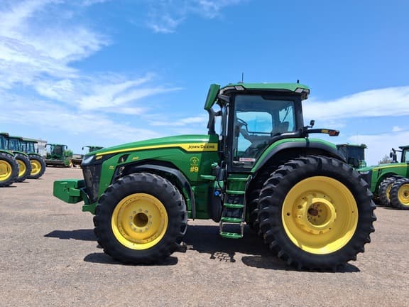 Image of John Deere 8R 310 equipment image 1