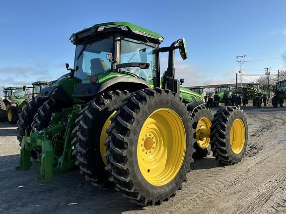 Image of John Deere 8R 310 equipment image 4