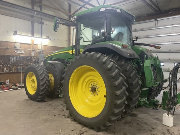 Image of John Deere 8R 310 equipment image 4