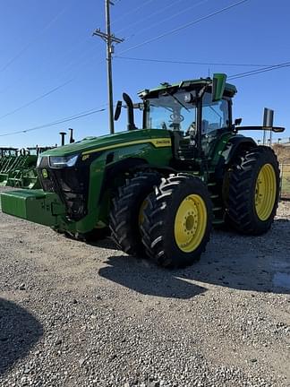 Image of John Deere 8R 310 equipment image 4