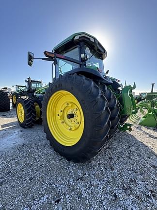 Image of John Deere 8R 310 equipment image 4