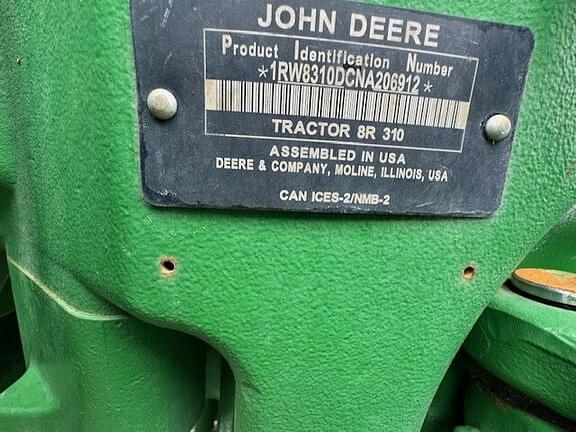 Image of John Deere 8R 310 equipment image 4