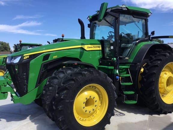 2022 John Deere 8R 310 Image