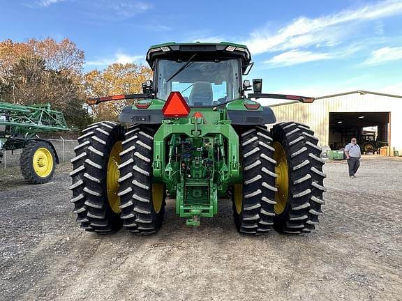 Image of John Deere 8R 310 equipment image 3