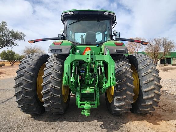 Image of John Deere 8R 310 equipment image 2