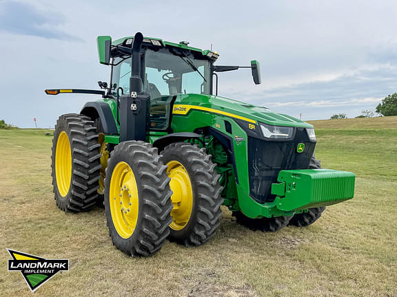 Image of John Deere 8R 310 equipment image 2