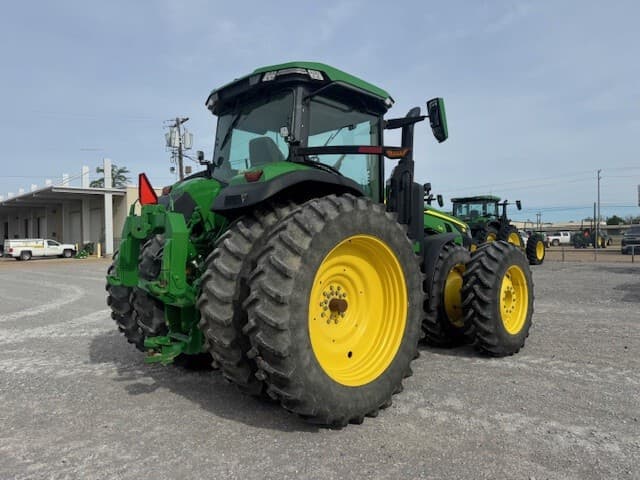 Image of John Deere 8R 310 Image 1