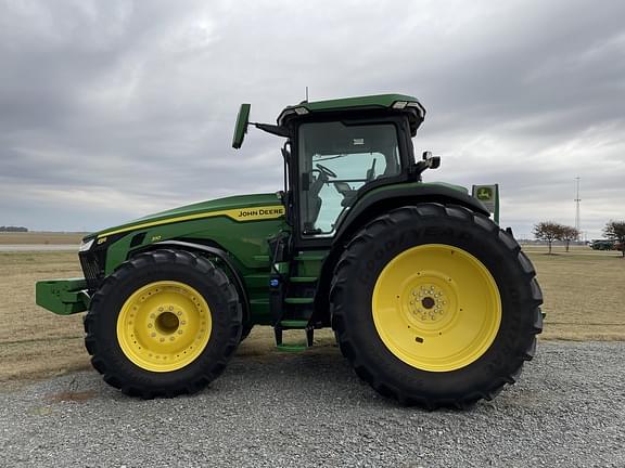 2022 John Deere 8R 310 Equipment Image0