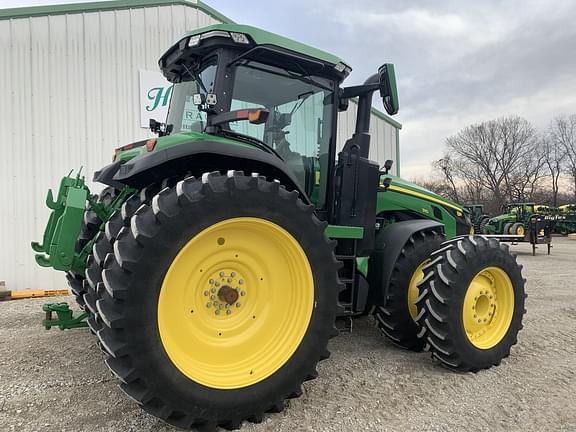 Image of John Deere 8R 310 equipment image 3