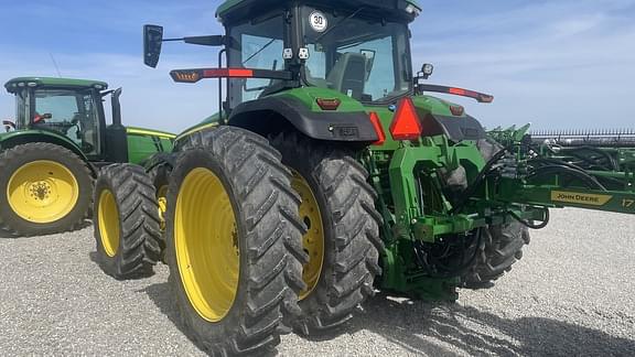 Image of John Deere 8R 310 equipment image 3