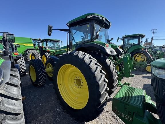 Image of John Deere 8R 310 equipment image 3