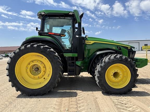 Image of John Deere 8R 310 equipment image 1