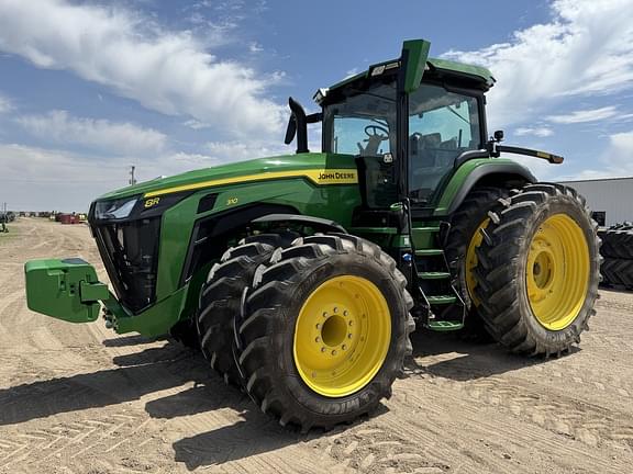 Image of John Deere 8R 310 equipment image 3