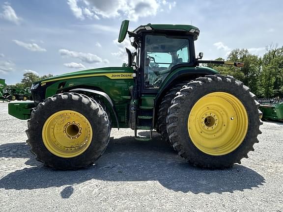 Image of John Deere 8R 310 equipment image 1