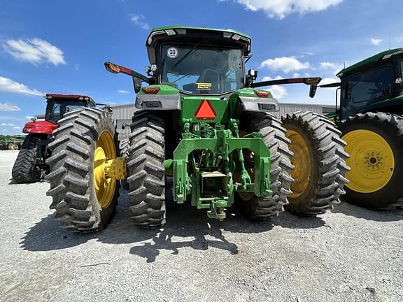 Image of John Deere 8R 310 equipment image 3