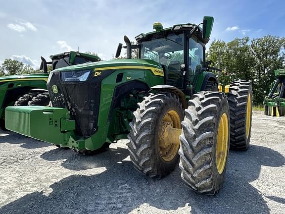 Image of John Deere 8R 310 equipment image 2