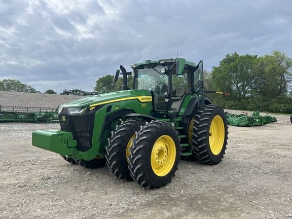 2022 John Deere 8R 310 Equipment Image0