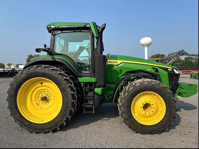 Image of John Deere 8R 310 equipment image 2