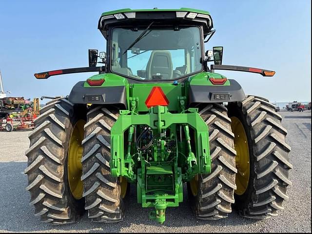 Image of John Deere 8R 310 equipment image 4