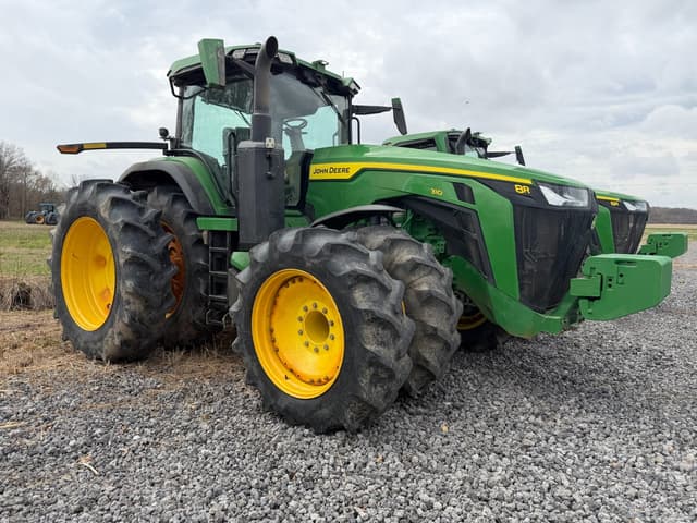 Image of John Deere 8R 310 equipment image 1