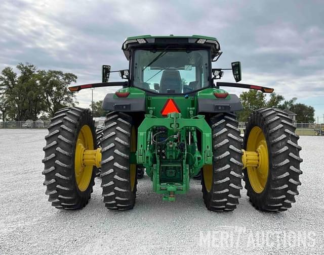 Image of John Deere 8R 310 equipment image 3