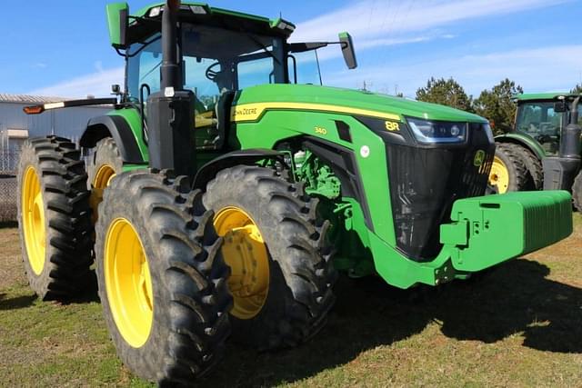 Image of John Deere 8R 340 equipment image 2