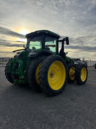 Image of John Deere 8R 340 equipment image 2